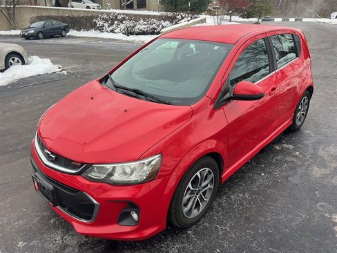 Used 2018 Chevrolet Sonic LT image 11
