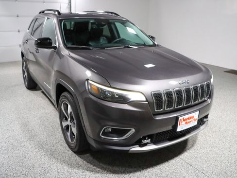 Used 2022 Jeep Cherokee Limited w/ Sun & Sound Group AWD/4WD image 5