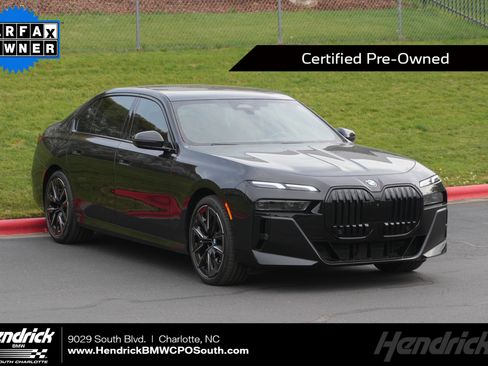 Used 2023 BMW 740i w/ Parking Assistance Package RWD image 1
