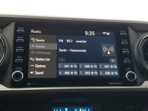 Used 2021 Toyota Tacoma TRD Sport image 26