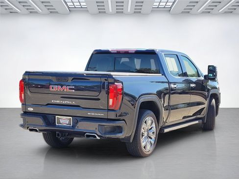 Used 2025 GMC Sierra 1500 Denali w/ Denali Reserve Package AWD/4WD image 11
