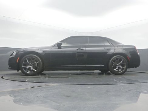 Used 2022 Chrysler 300 Touring w/ Sport Appearance Package RWD image 45