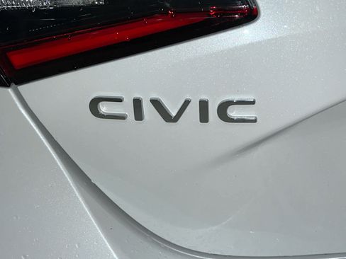 Used 2023 Honda Civic Sport image 11