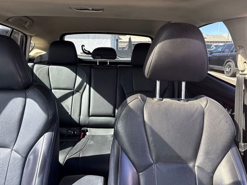 Used 2018 Subaru Impreza 2.0i Limited image 12