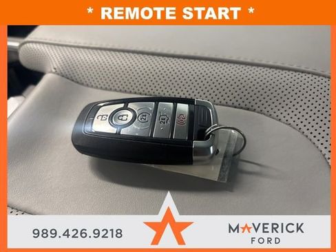 Used 2025 Ford Expedition Max Platinum w/ Platinum Ultimate Package AWD/4WD image 34
