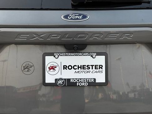 Certified 2023 Ford Explorer XLT w/ Equipment Group 202A AWD/4WD image 41