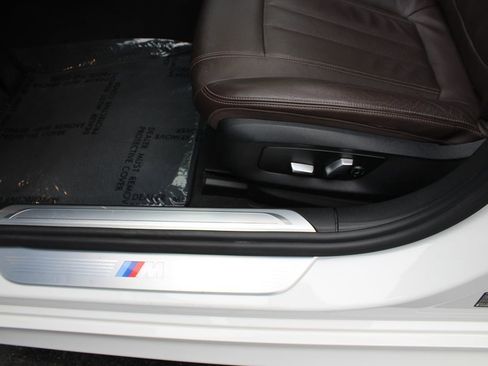 Used 2018 BMW 740i image 20