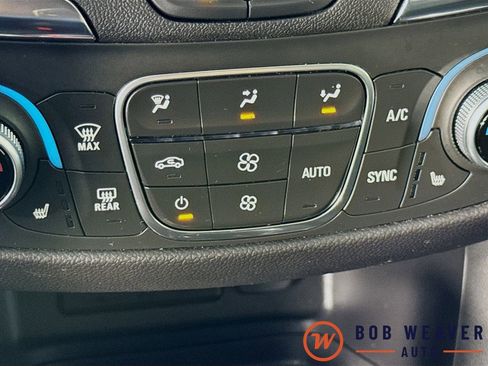 Used 2024 Chevrolet Equinox LT AWD/4WD image 25