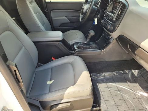 Used 2015 Chevrolet Colorado W/T RWD image 11