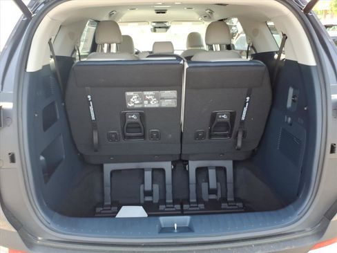 New 2026 Kia Carnival EX FWD image 14