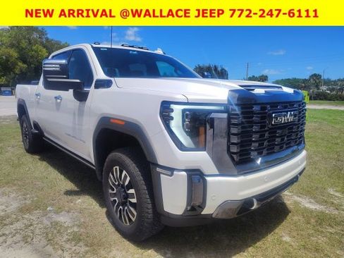 Used 2024 GMC Sierra 2500 Denali Ultimate w/ Max Trailering Package AWD/4WD image 1
