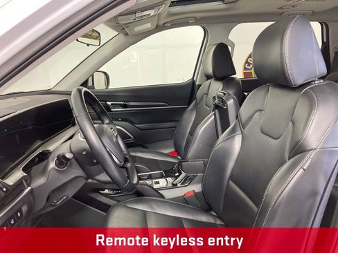 Used 2025 Kia Telluride S AWD/4WD image 11