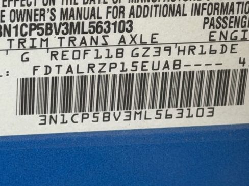 Used 2021 Nissan Kicks S image 32