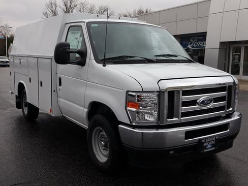 New 2025 Ford E-350 and Econoline 350 Super Duty w/ Power Equipment Group image 2