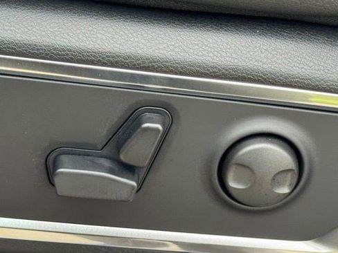 New 2026 RAM 1500 Laramie AWD/4WD image 12