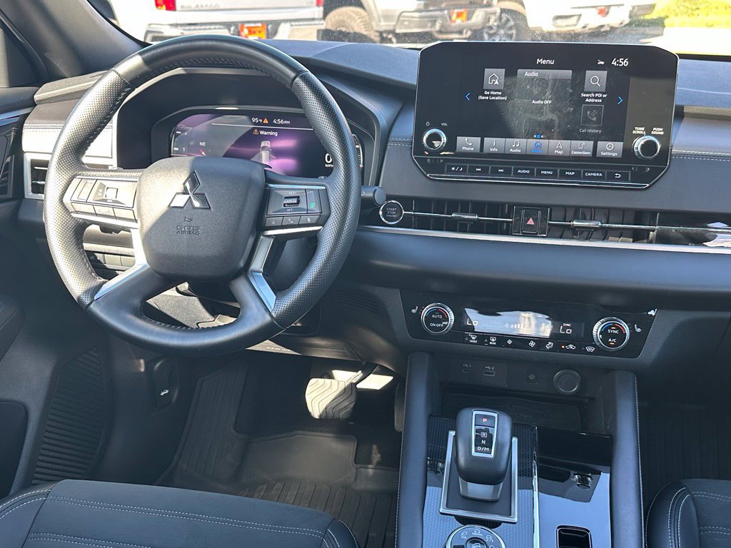 Used 2024 Mitsubishi Outlander SE Black Edition AWD/4WD image 19