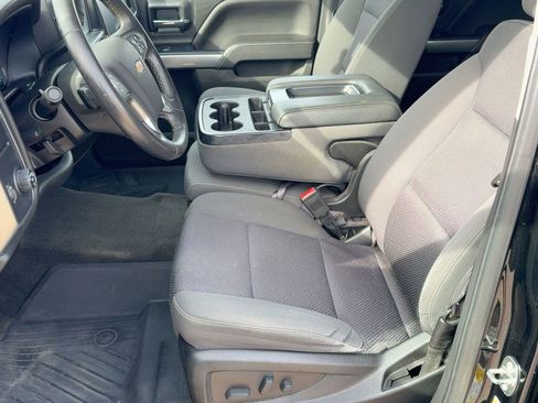 Used 2017 Chevrolet Silverado 1500 LT w/ High Desert Package image 4