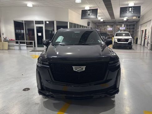 Used 2021 Cadillac Escalade Sport w/ Driver Assist Tech Package image 3