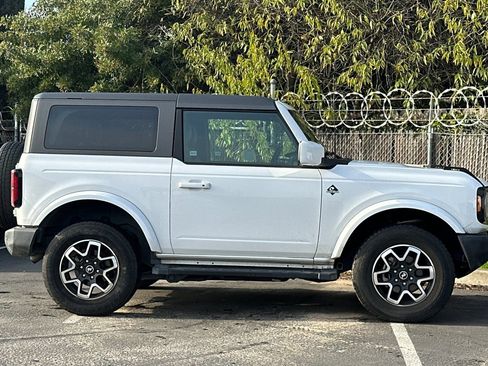 Used 2021 Ford Bronco Outer Banks image 7