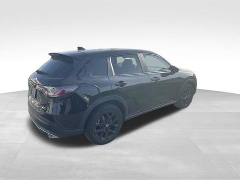 Used 2024 Honda HR-V Sport image 7