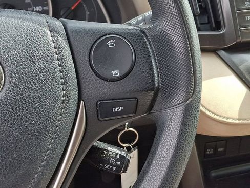 Used 2013 Toyota RAV4 LE AWD/4WD image 28