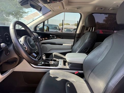 Used 2024 Kia Carnival SX Prestige FWD image 13