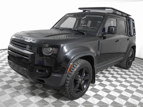 Used 2020 Land Rover Defender 110 HSE image 8