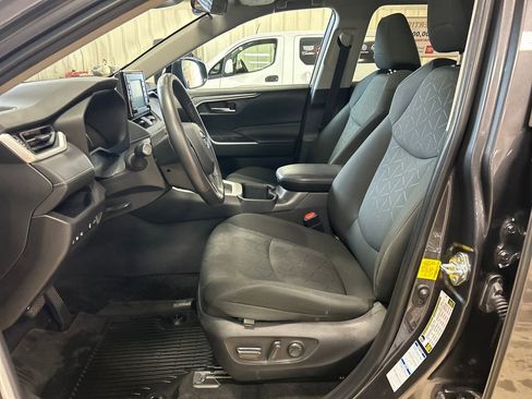 Certified 2022 Toyota RAV4 XLE w/ Convenience Package image 13