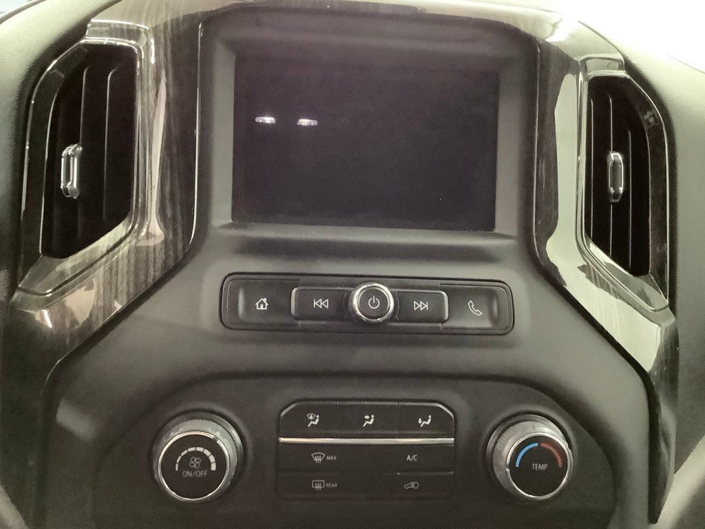 Used 2025 Chevrolet Silverado 1500 Custom AWD/4WD image 19