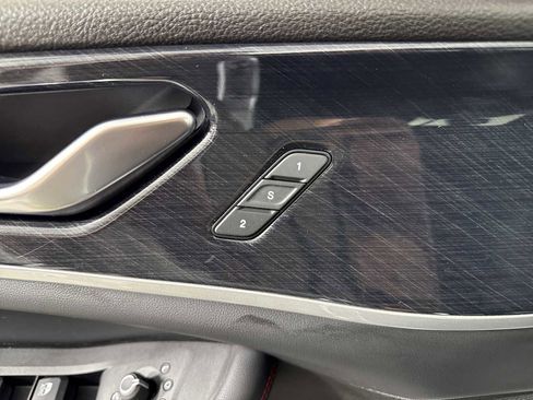 Used 2022 Jeep Grand Cherokee Trailhawk w/ Luxury Tech Group III image 27