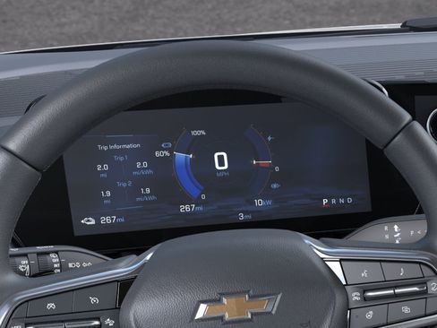New 2025 Chevrolet Equinox EV LT FWD image 18