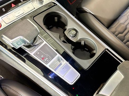 Used 2024 Audi RS 6 performance w/ Matte Carbon Package image 16