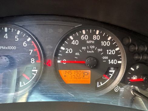 Used 2015 Nissan Frontier SV image 10