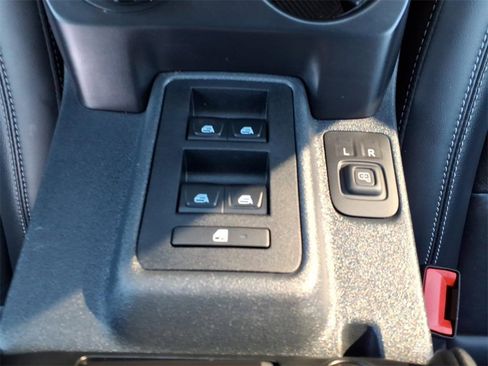 Used 2025 Ford Bronco Outer Banks image 22