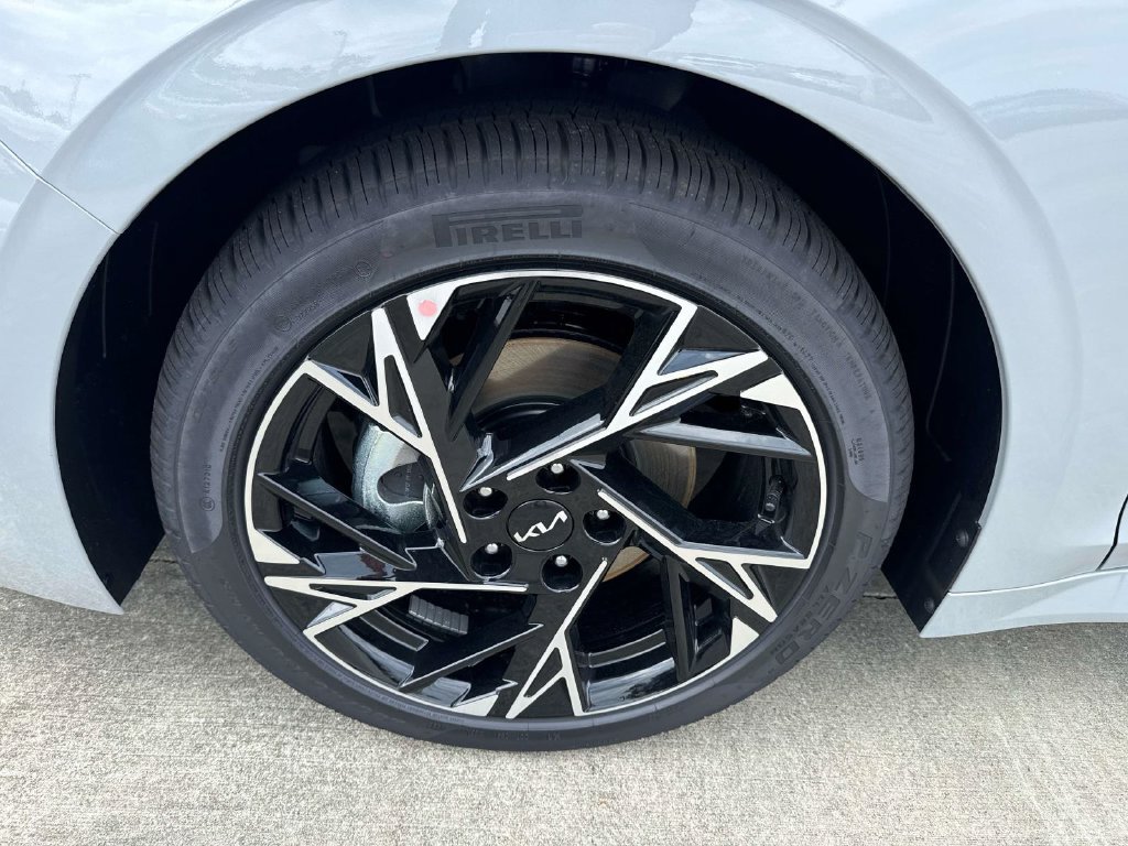 New 2026 Kia K5 GT-Line FWD image 4