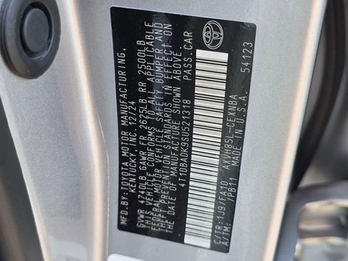 Used 2025 Toyota Camry LE AWD/4WD image 34