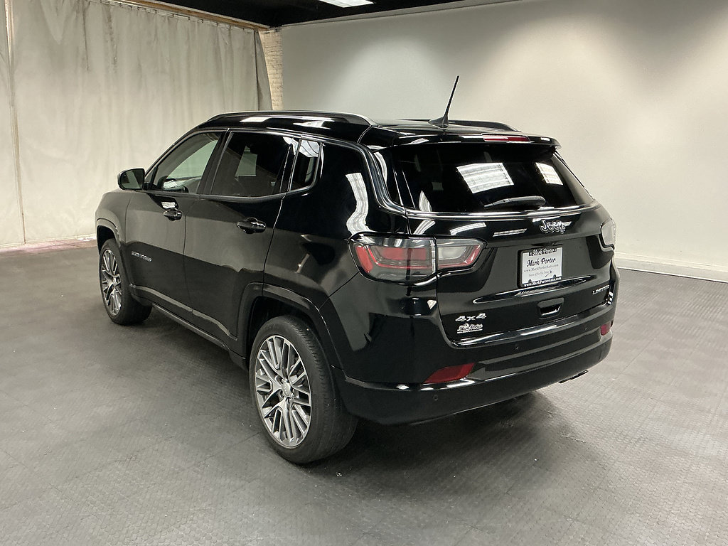 Used 2022 Jeep Compass Limited w/ Elite Group AWD/4WD image 3