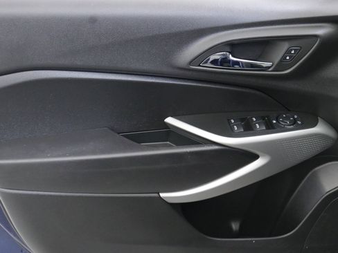 Used 2024 Chevrolet Trax LS image 23