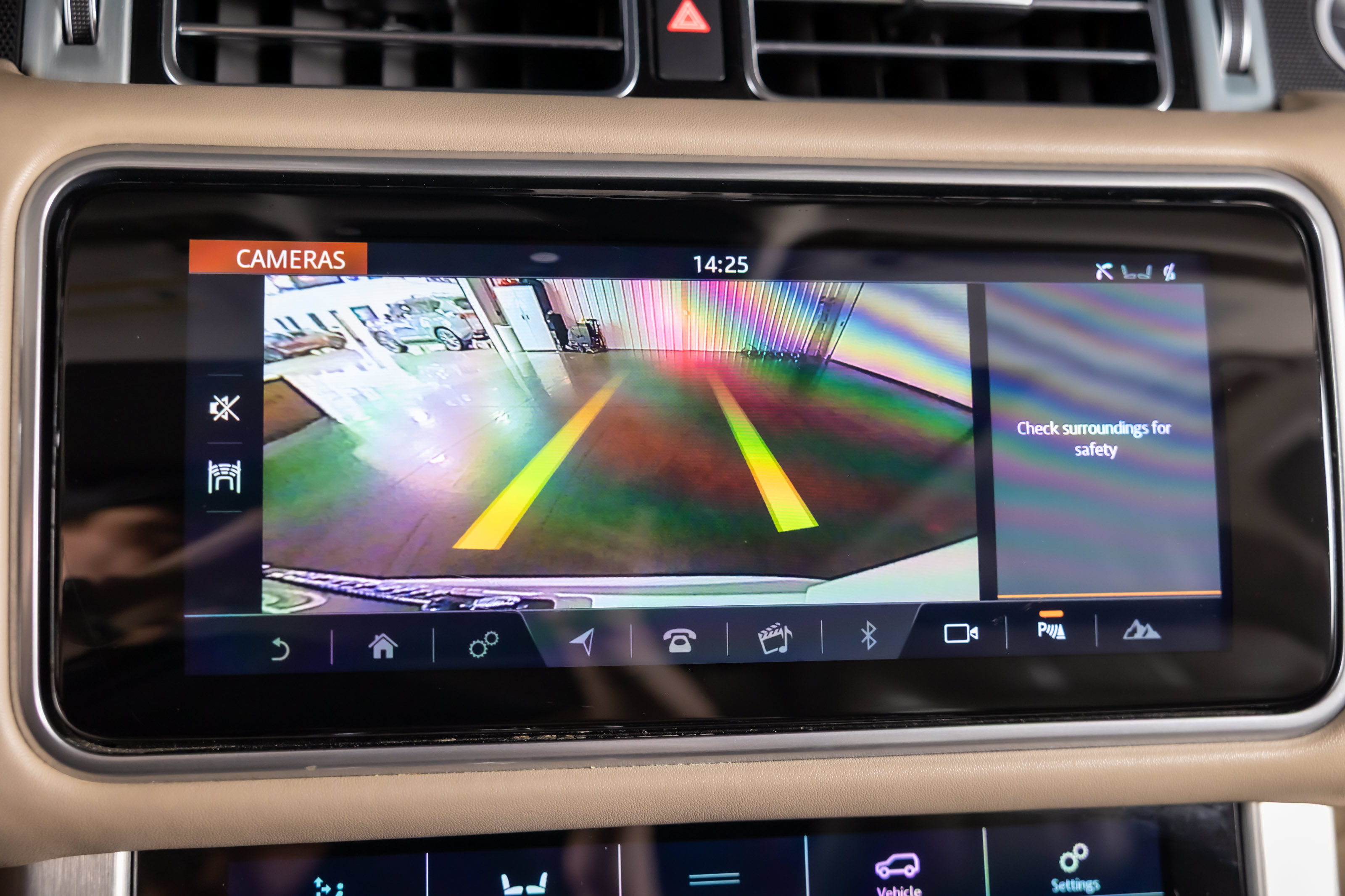 Used 2019 Land Rover Range Rover Supercharged AWD/4WD image 12