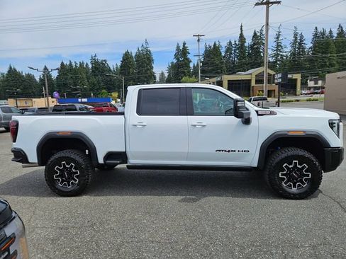 New 2026 GMC Sierra 2500 AT4X w/ LPO, Black Badging Package AWD/4WD image 6