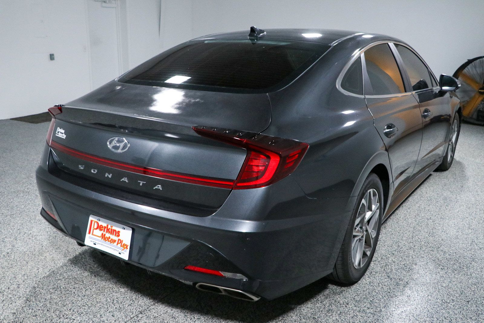 Used 2022 Hyundai Sonata SEL w/ Cargo Package FWD image 7