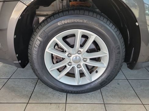 Used 2015 Dodge Journey SXT w/ Flexible Seating Group image 48