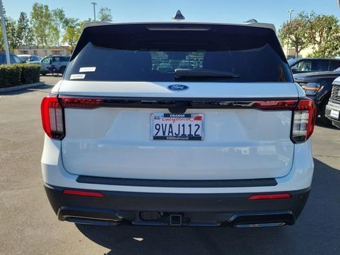 Used 2025 Ford Explorer ST-Line w/ Premium Package image 23