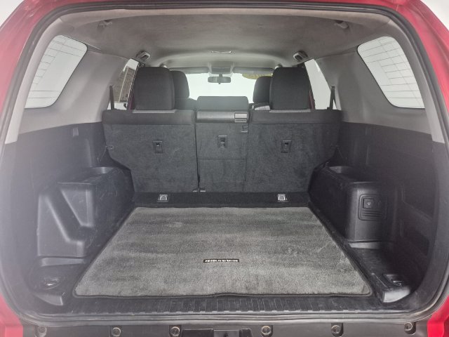 Used 2018 Toyota 4Runner SR5 AWD/4WD image 13