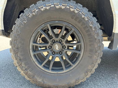 Used 2024 Ford F150 STX w/ Equipment Group 201A FX4 AWD/4WD image 10