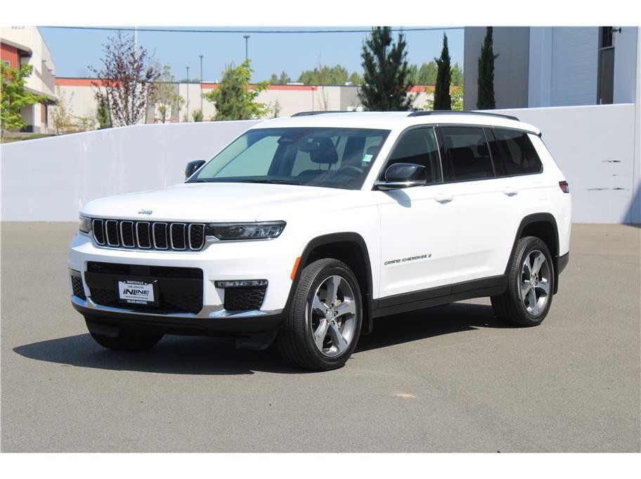 Used 2023 Jeep Grand Cherokee L Limited w/ Trailer Tow Group (B) AWD/4WD image 1