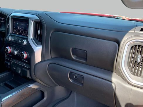 Certified 2022 GMC Sierra 1500 SLT AWD/4WD image 18