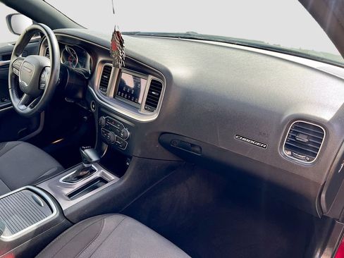 Used 2022 Dodge Charger SXT image 25