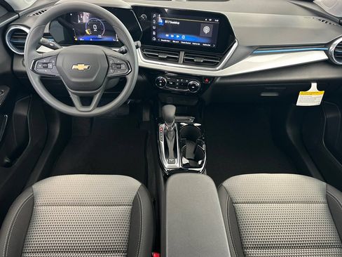 New 2026 Chevrolet Trax LT FWD image 13