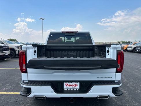 New 2026 GMC Sierra 1500 Denali AWD/4WD image 39